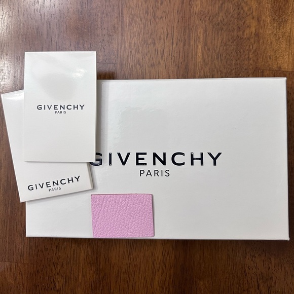 Bright Pink Givenchy Pandora Long Wallet - Picture 8 of 8